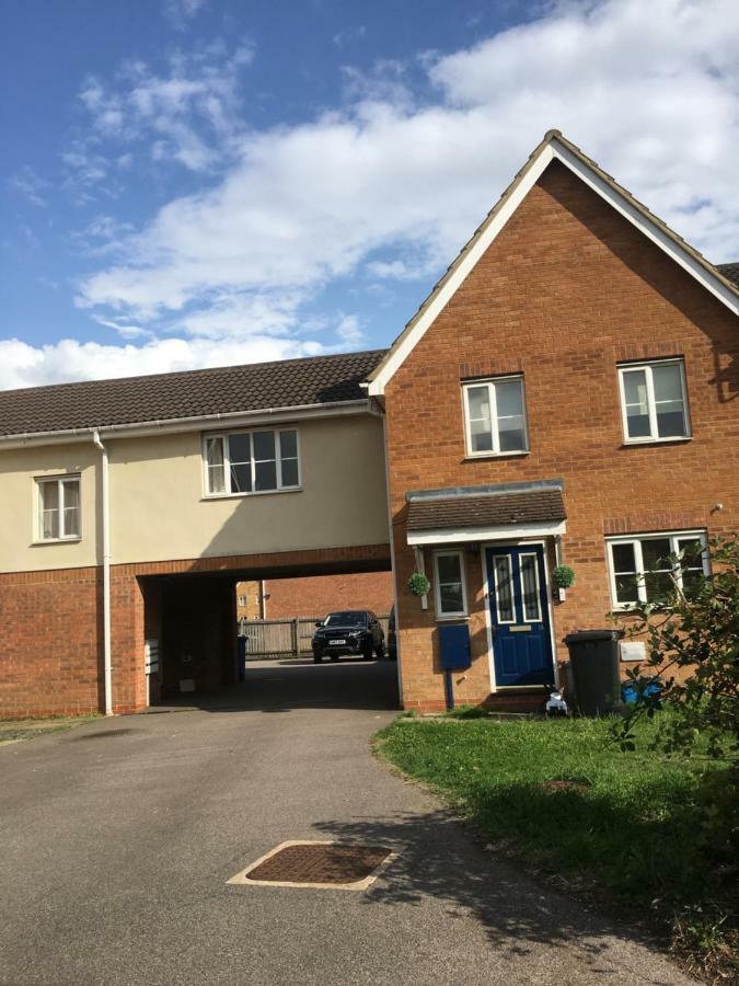Cosy Corner House * Kettering