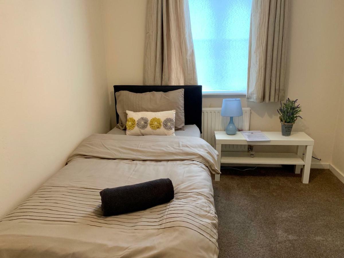 Cosy Corner House * Kettering